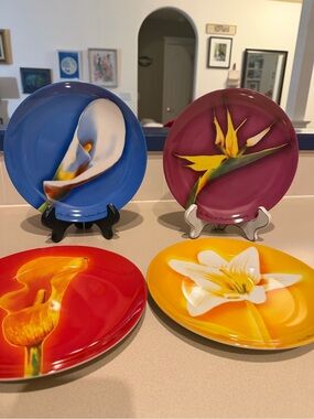 Givenchy Floral Decorative Plates Set - Blue, Purple, Red, Yellow